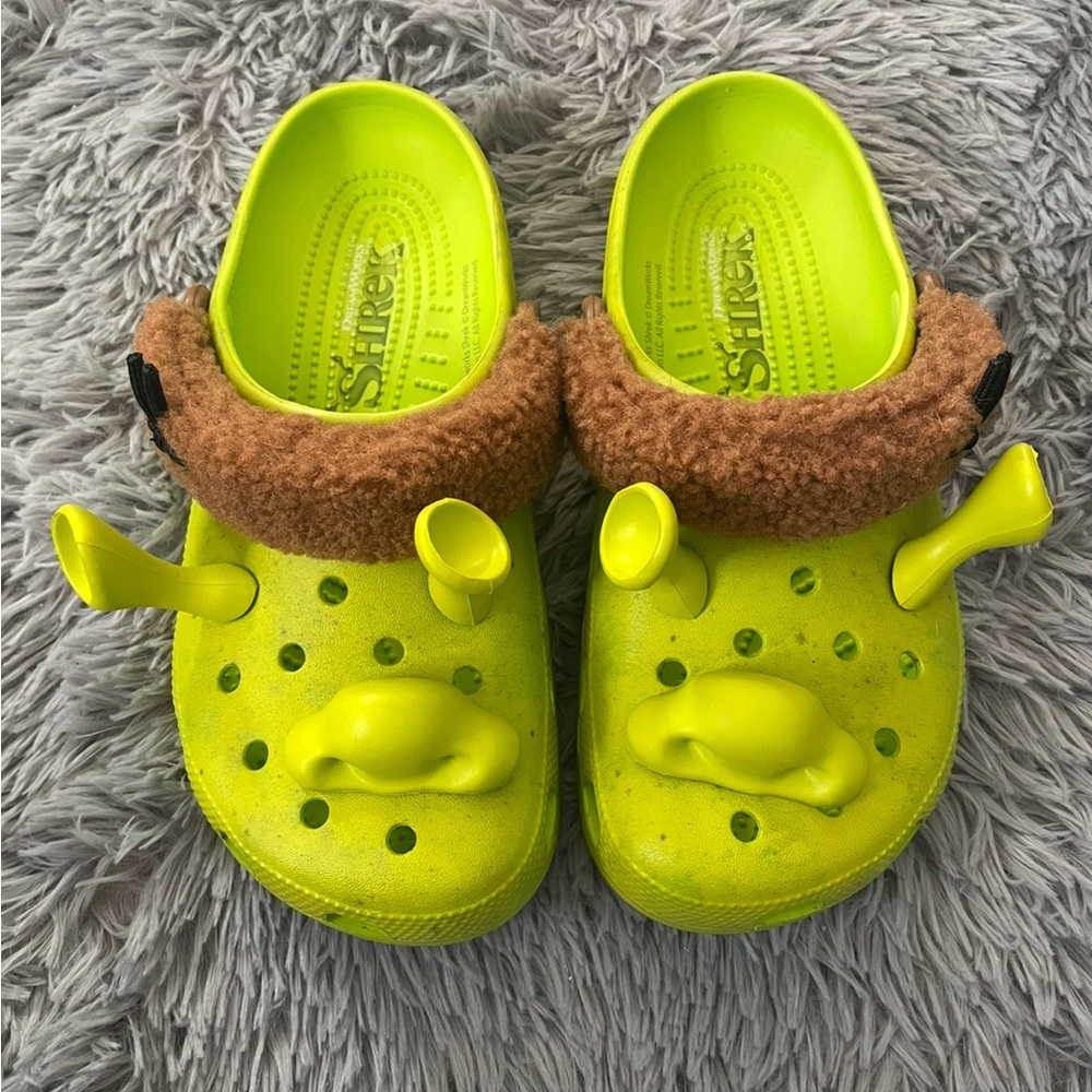 Shrek Crocs